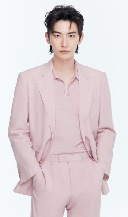 演员王瑞昌,光影交织下的演艺人生